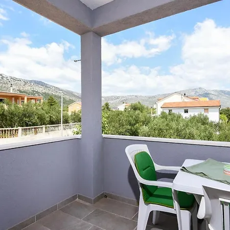 Lidija Apartment *