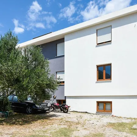 Lidija Apartment