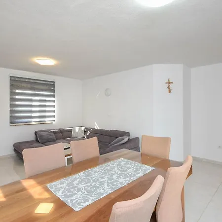 Apartment Lidija Orebic