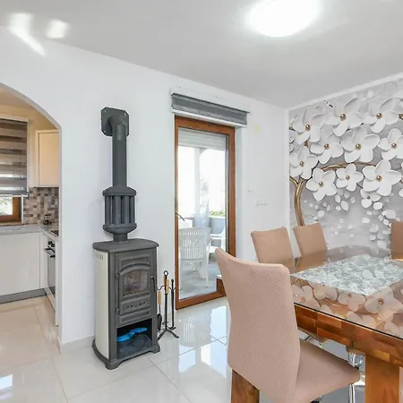 Apartament Lidija *