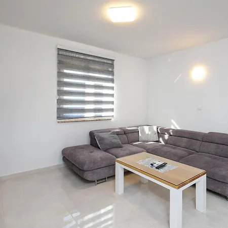 Lidija Appartement *