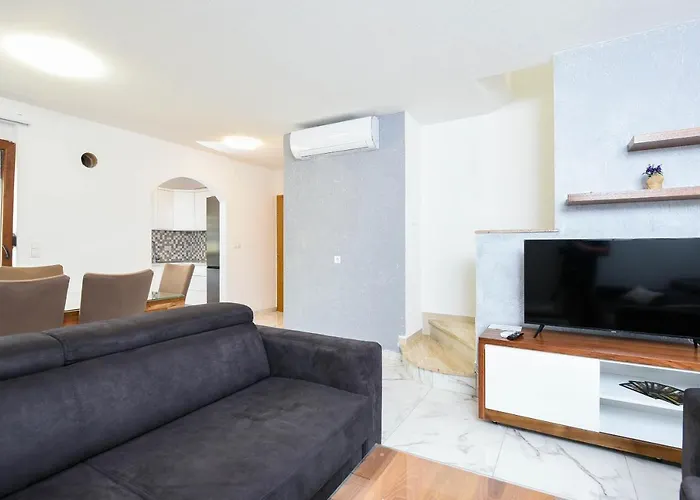 Lidija * أوروبيتش